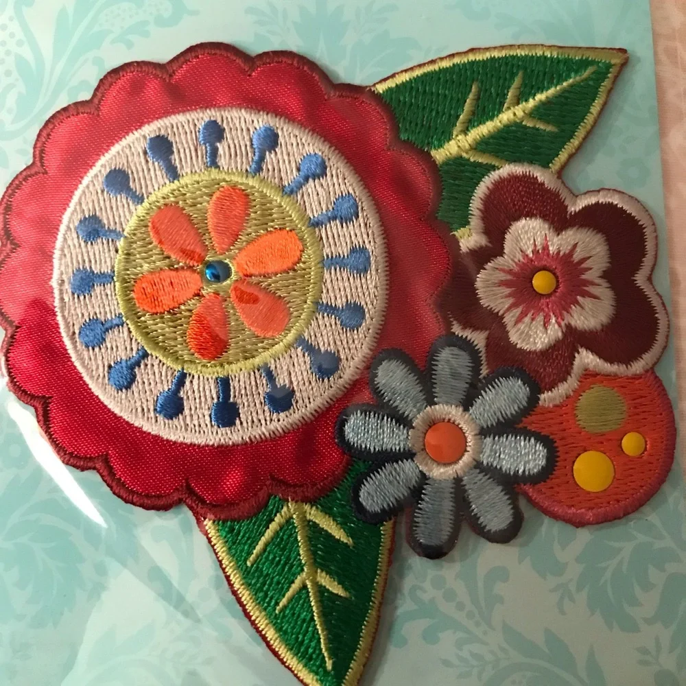 Simplicity Floral Appliqué iron on Patch lot 5 jean hat purse decor